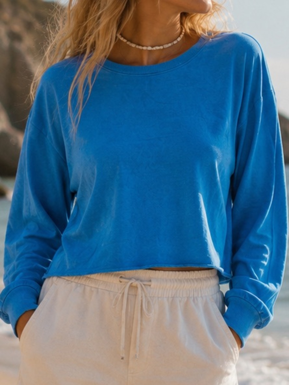 💙 LOVE VINTAGE | 100% COTTON | Cropped Crewneck Sweatshirt | Bright Blue
